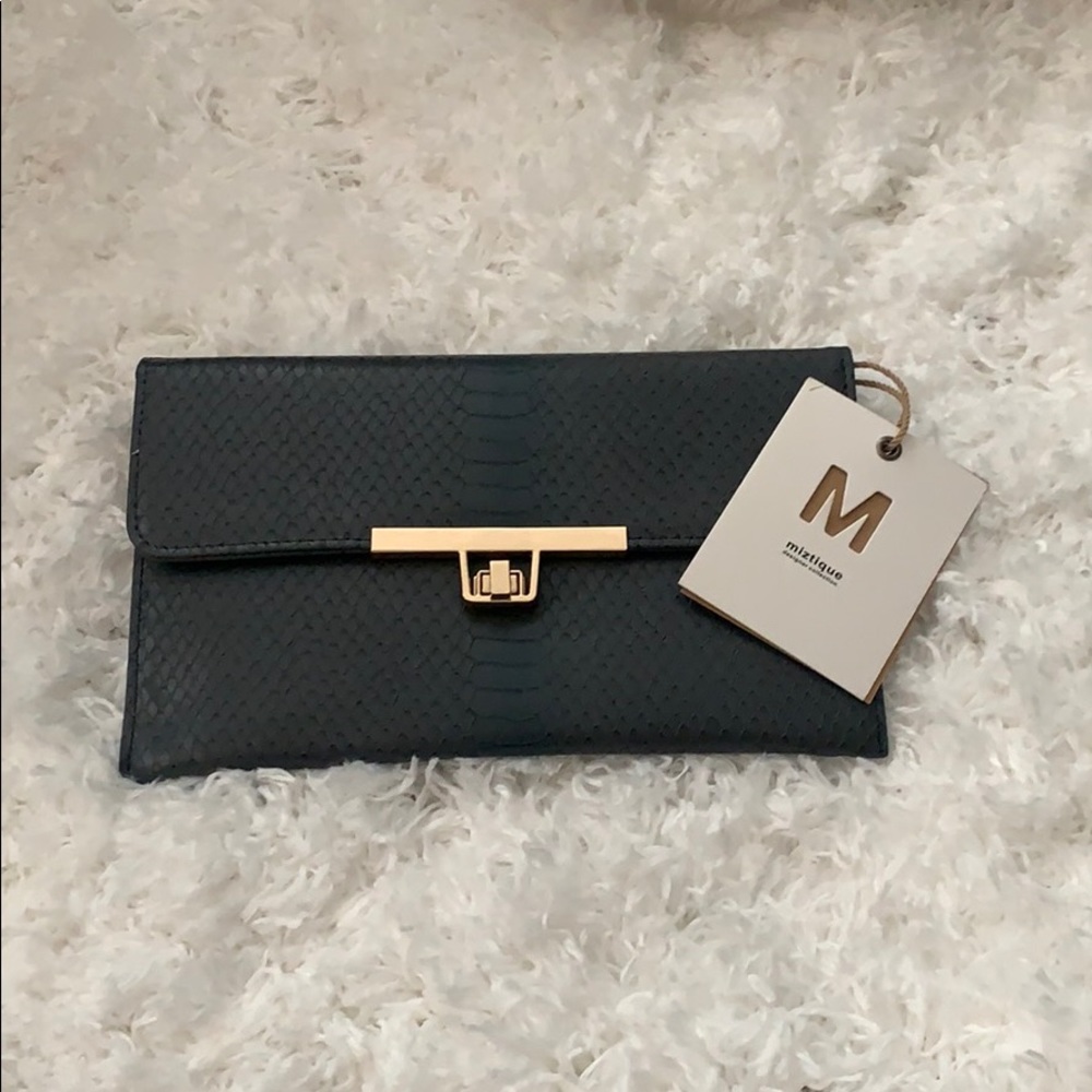 *SOLD* Miztique Clutch - Picture 1 of 6